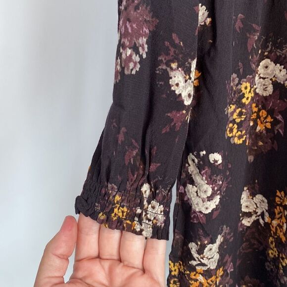 Knot Sisters Dress Women’s Size XS Long Sleeve Purple Floral Dress - Picture 4 of 10